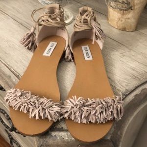 Steve Madden size 9 tan tie up sandals